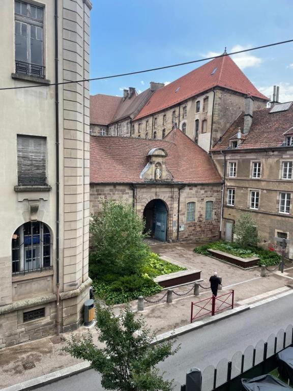 F2 Centre Historique Saint Colomban Apartment Luxeuil-les-Bains Bagian luar foto